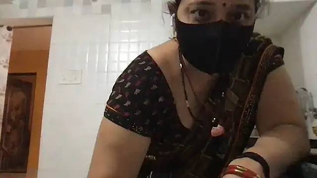 Snapshot of Riyasingh9 chatting on 11, 1, 2025 Riyasingh9 online show from 11, 1, 2025