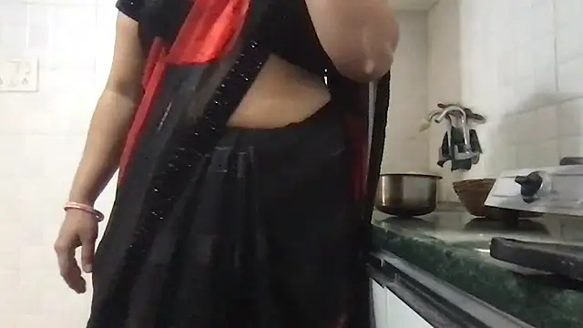 Snapshot of Riyasingh9 chatting on 1, 3, 2025 Riyasingh9 online show from 1, 3, 2025