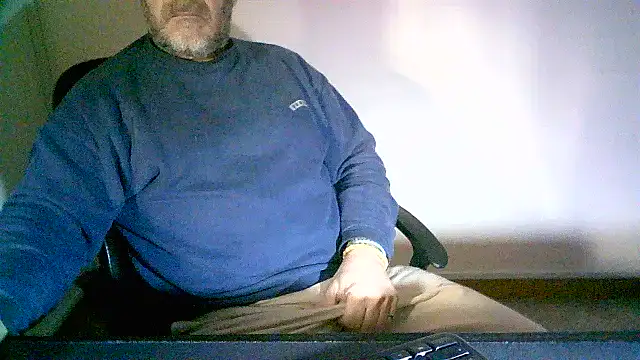 Snapshot of Greek_Passion chatting on 8, 3, 2026 Greek Passion online show from 8, 3, 2026