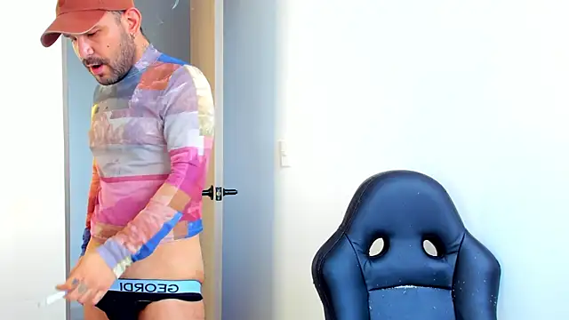 Snapshot of nicolas_cox chatting on 1, 7, 2026 nicolas cox online show from 1, 7, 2026