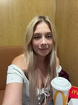 CherryAuroraa online show from 12, 7, 2026
