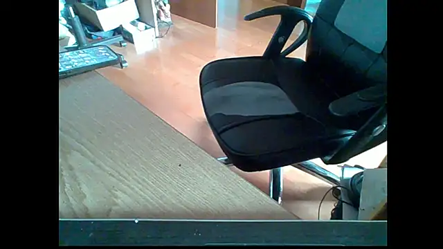 Snapshot of michl9322 chatting on 15, 11, 2025 michl9322 online show from 15, 11, 2025