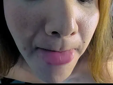 Snapshot of soooooANGEL chatting on 12, 10, 2025 soooooANGEL online show from 12, 10, 2025