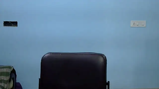 Snapshot of lovelydesi21 chatting on 21, 9, 2025 lovelydesi21 online show from 21, 9, 2025