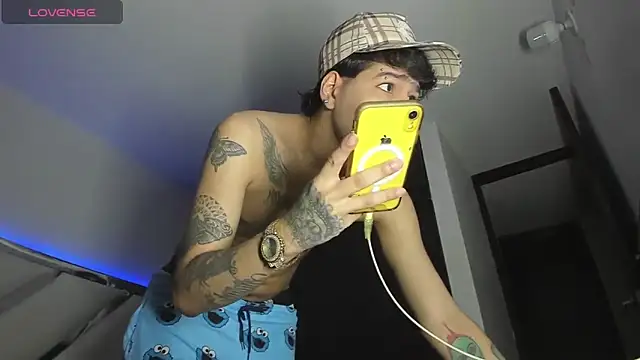 zack isaac777 online show from 4, 3, 2025