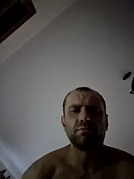 Snapshot of Roman0798 chatting on 9, 10, 2025 Roman0798 online show from 9, 10, 2025