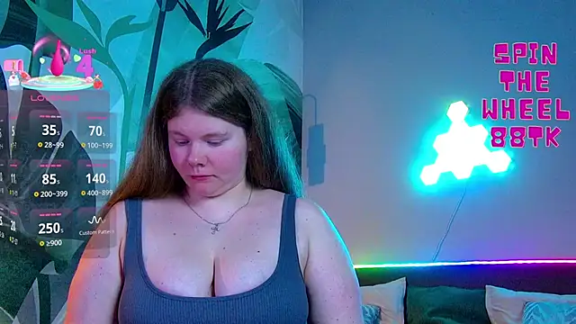 Snapshot of RubyValen chatting on 22, 9, 2025 RubyValen online show from 22, 9, 2025
