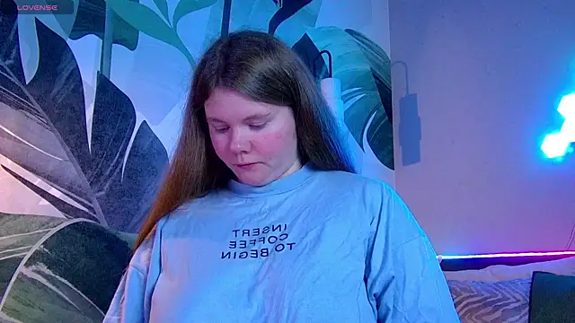 Snapshot of RubyValen chatting on 6, 10, 2025 RubyValen online show from 6, 10, 2025