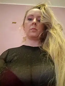 VictoriaMiami online show from 15, 2, 2026