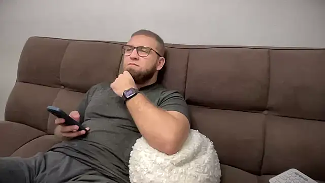 Bear bear  online show from 27, 12, 2024