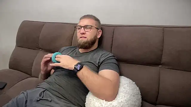 Bear bear  online show from 28, 12, 2024