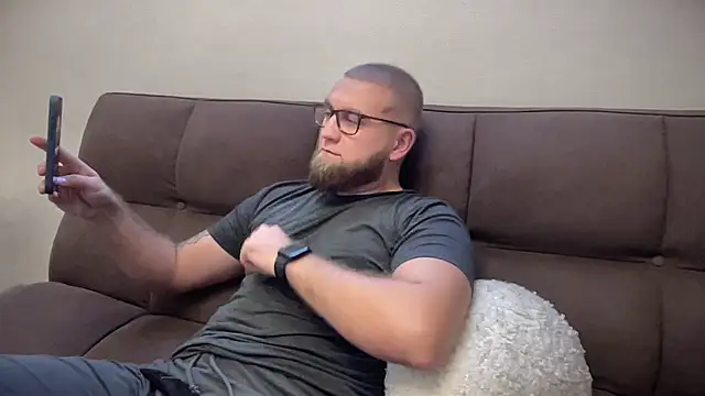 Bear bear  online show from 30, 12, 2024