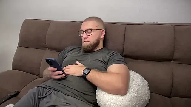 Bear bear  online show from 30, 12, 2024