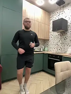 Bear bear  online show from 27, 2, 2025