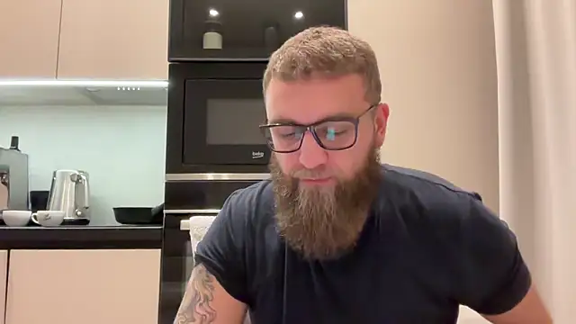 Bear bear  online show from 20, 11, 2025