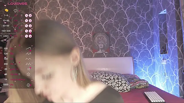 MiaMiaMeow online show from 29, 11, 2025