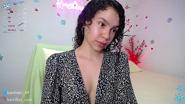 Karolina 1 online show from 27, 12, 2024