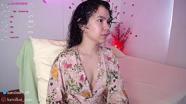 Karolina 1 online show from 9, 3, 2025