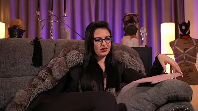 kelly kent online show from 1, 1, 2025