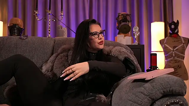 kelly kent online show from 2, 1, 2025