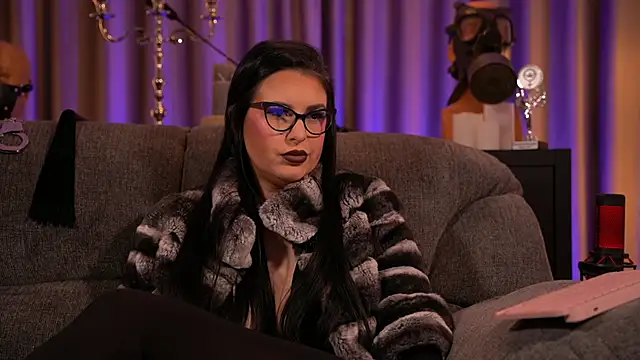 kelly kent online show from 10, 2, 2025