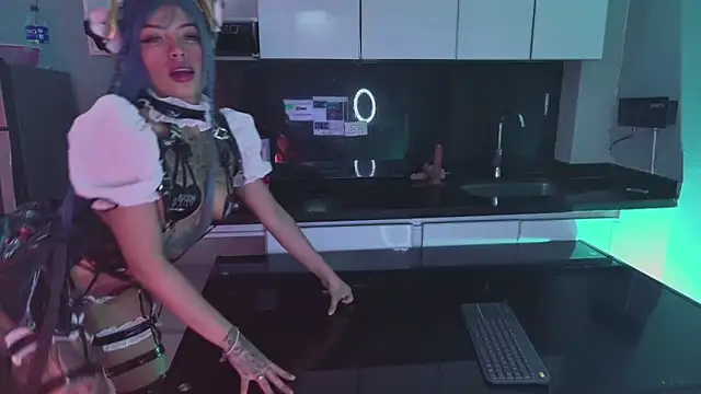 Scarlett collins02 online show from 13, 1, 2025