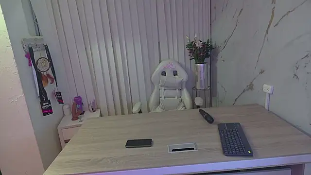 Scarlett collins02 online show from 1, 2, 2025