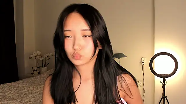 julias tapes online show from 21, 3, 2025