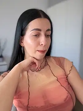 Snapshot of Emylia chatting on 30, 1, 2025 Emylia online show from 30, 1, 2025