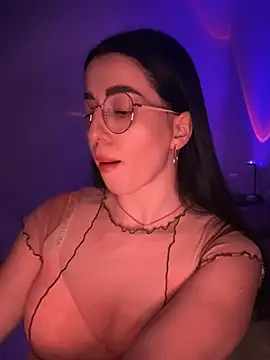 Snapshot of Emylia chatting on 16, 2, 2025 Emylia online show from 16, 2, 2025