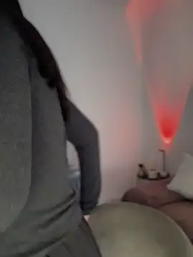 Snapshot of Emylia chatting on 21, 2, 2025 Emylia online show from 21, 2, 2025