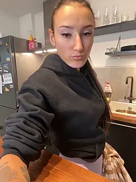 Snapshot of spottyyy chatting on 19, 1, 2025 spottyyy online show from 19, 1, 2025