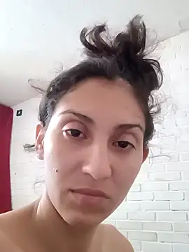 Snapshot of valeriaswang_Lucas chatting on 8, 9, 2025 valeriaswang Lucas online show from 8, 9, 2025