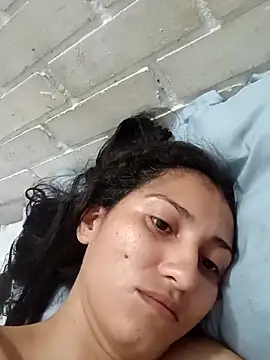 Snapshot of valeriaswang_Lucas chatting on 16, 9, 2025 valeriaswang Lucas online show from 16, 9, 2025