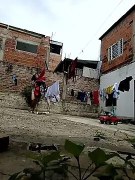 Snapshot of valeriaswang_Lucas chatting on 8, 10, 2025 valeriaswang Lucas online show from 8, 10, 2025