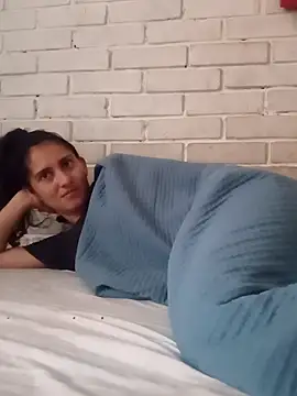 valeriaswang Lucas online show from 15, 4, 2026