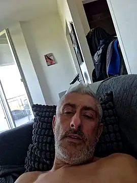 Snapshot of DildoG45 chatting on 24, 4, 2026 DildoG45 online show from 24, 4, 2026