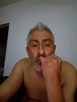 Snapshot of DildoG45 chatting on 26, 4, 2026 DildoG45 online show from 26, 4, 2026