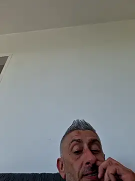 Snapshot of DildoG45 chatting on 3, 5, 2026 DildoG45 online show from 3, 5, 2026