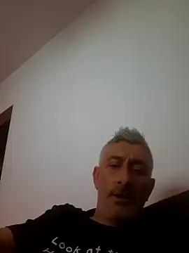 Snapshot of DildoG45 chatting on 9, 5, 2026 DildoG45 online show from 9, 5, 2026