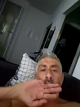 Snapshot of DildoG45 chatting on 25, 6, 2026 DildoG45 online show from 25, 6, 2026