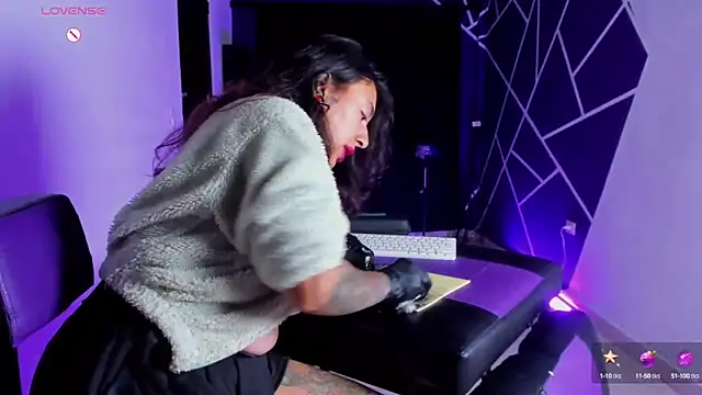 Snapshot of ink_demonxxx chatting on 2, 10, 2025 ink demonxxx online show from 2, 10, 2025