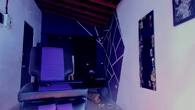 Snapshot of ink_demonxxx chatting on 5, 11, 2025 ink demonxxx online show from 5, 11, 2025