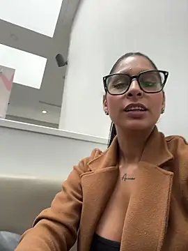 charlotte stevenss  online show from 20, 5, 2026