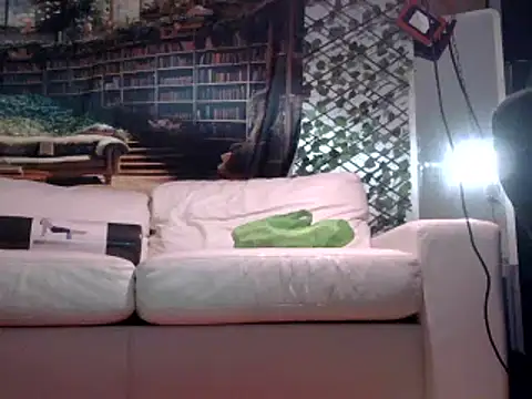 OSIRlS online show from 19, 2, 2025