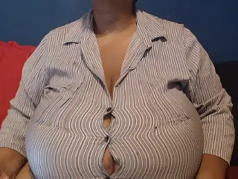 CUTEFIRMMELONSS online show from 4, 3, 2025