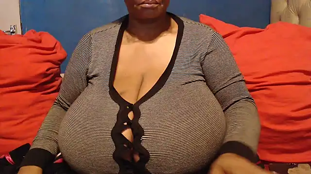 CUTEFIRMMELONSS online show from 19, 12, 2025