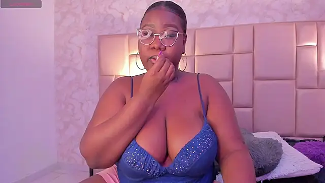 Darnellqueen online show from 13, 12, 2024