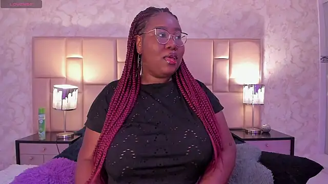 Darnellqueen online show from 8, 1, 2025