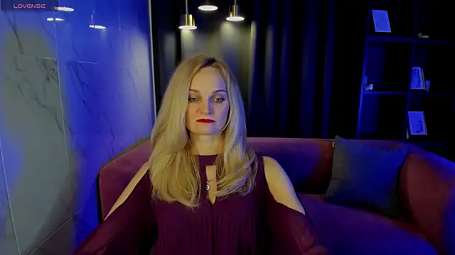 Snapshot of SaraSubtlety chatting on 16, 9, 2025 SaraSubtlety online show from 16, 9, 2025